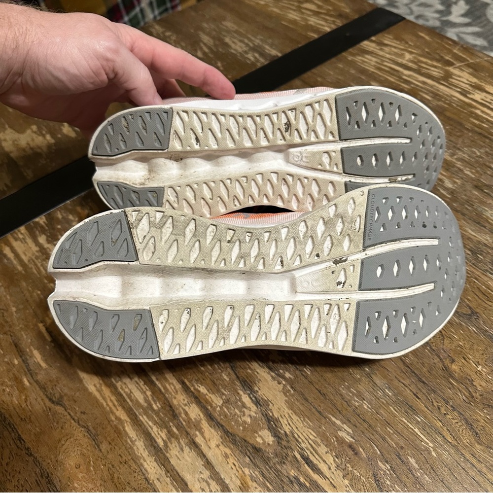 On Running Men’s Orange and White Cloud Surfer Shoes 11.5 - Picture 7 of 7